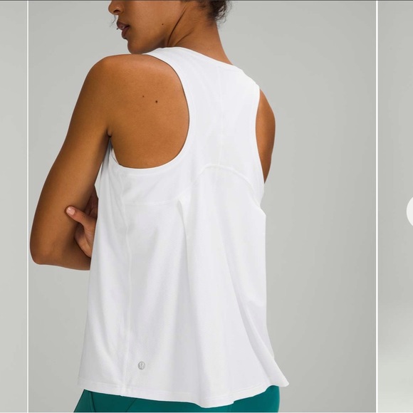 Lululemon white essential train tank NWT - Picture 3 of 10